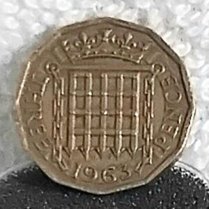 Circulated 1963 British three Pence Elizabeth II 1st Portrait Coin!!